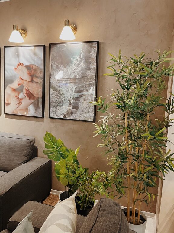 Tips for Creating a Cosy and Inviting Living Room Space on a Budget