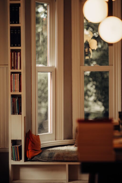 Tips for Creating a Cosy and Inviting Reading Nook in Your Home