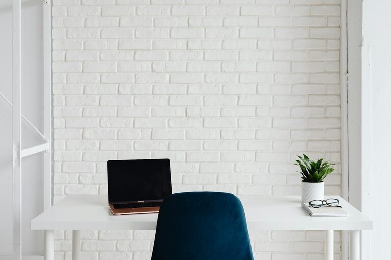 Creating an Inviting and Productive Home Office Space